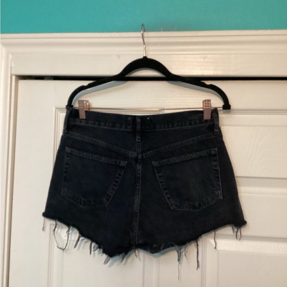 Black Parker Short - Picture 6 of 8